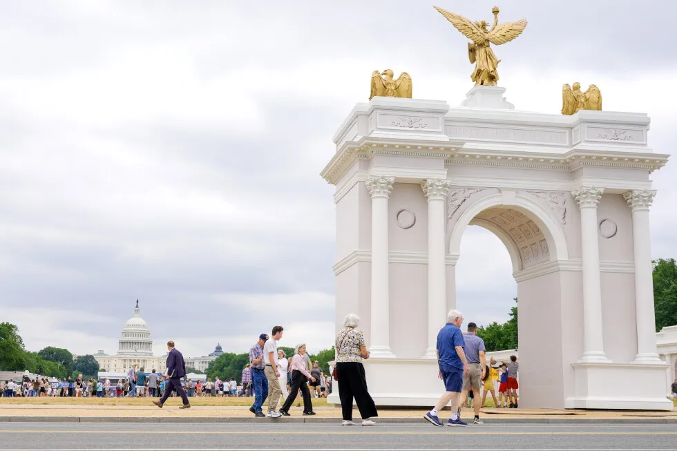 Trump’s plan for a triumphal arch in the nation’s capital is getting another review