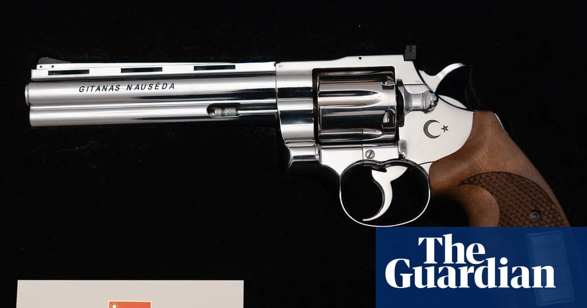 Nato leaders surprised by Turkish president’s gift of guns after summit