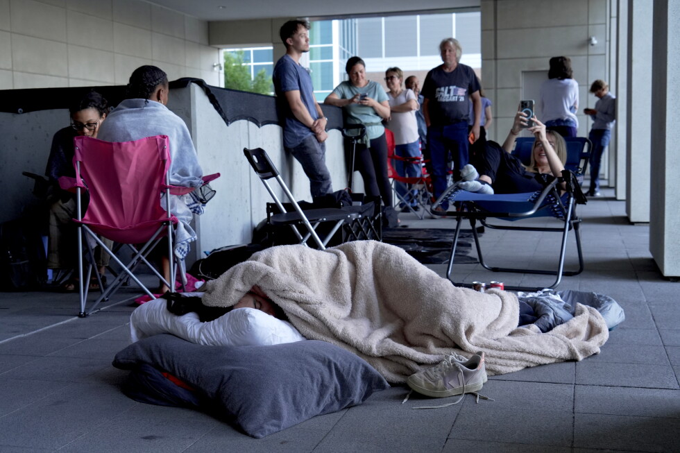 People camp outside court to get scarce public seats in hearing on Charlie Kirk’s killing
