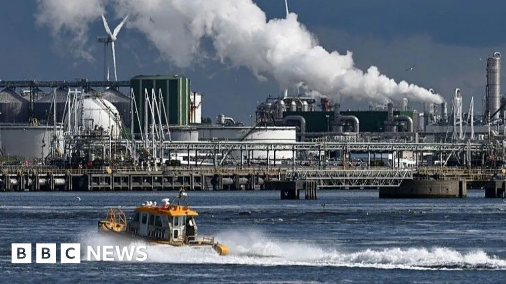 Pressure builds on Europe's biggest port to be greener