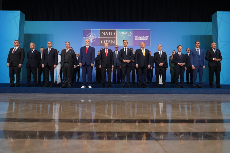 NATO leaders came to Turkey to discuss security. Erdogan gave them each an engraved revolver
