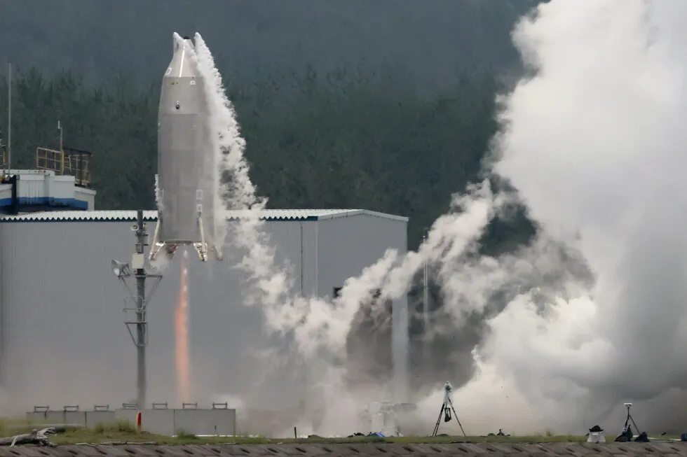 Japan’s space agency conducts first test flight for experimental reusable rocket