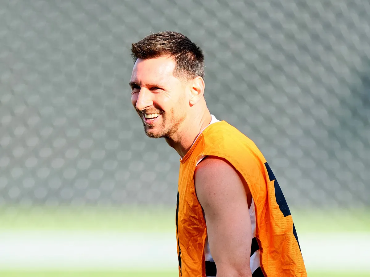 Scaloni not surprised by Messi’s World Cup form at 39 – ‘He’s a machine’