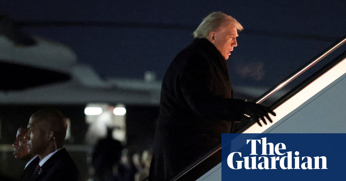Trump’s Air Force One turns back to Washington after ‘minor electrical issue’