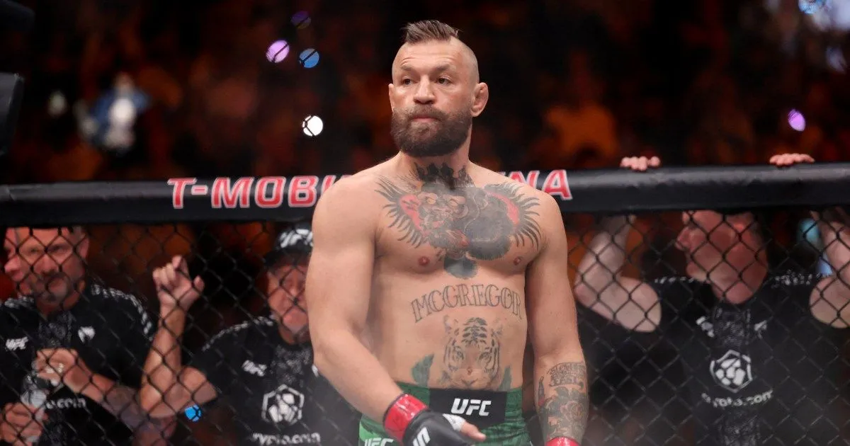 McGregor injures knee, loses to Holloway in 69 seconds on UFC return