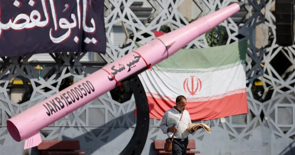 Iran war live: US bombs Iranian cities again as Hormuz standoff intensifies