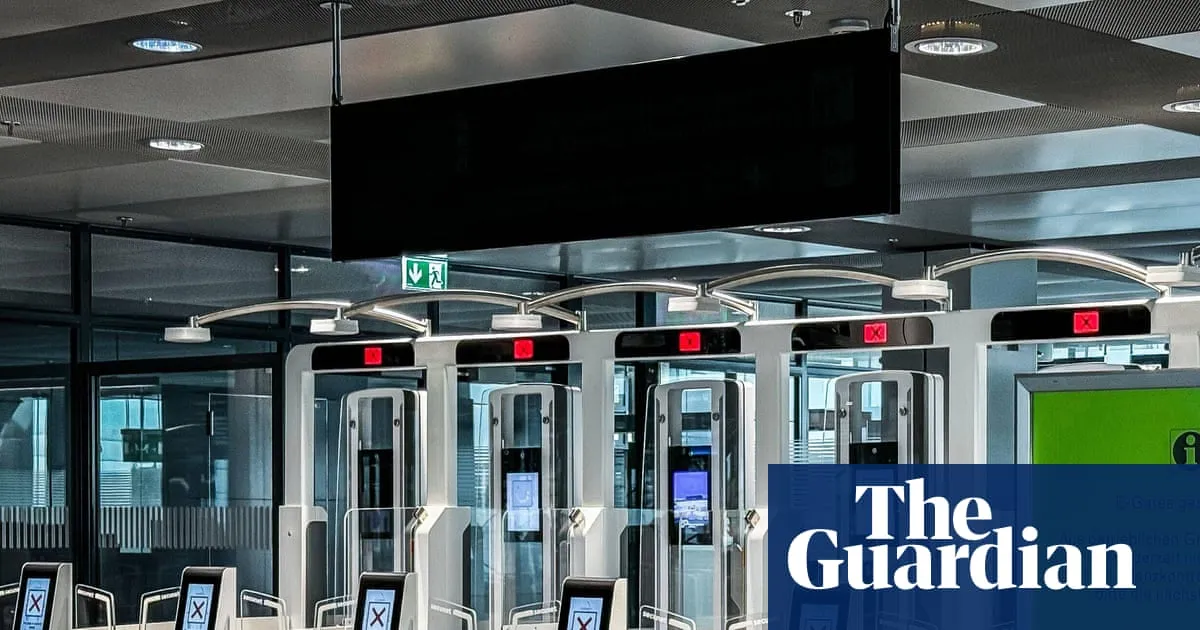 Britons to use e-gates in Switzerland as Starmer seals £5.2bn trade deal