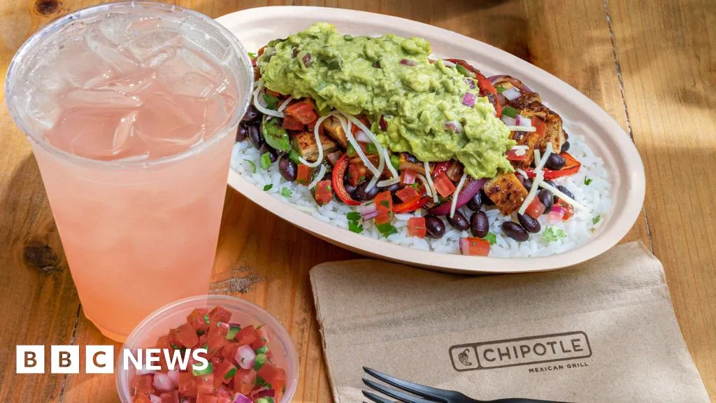 US burrito giant Chipotle opening first outlet in Mexico