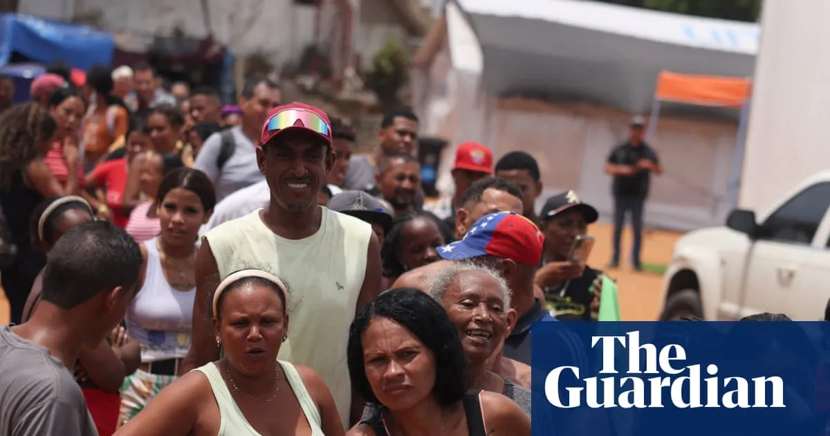 ‘God is punishing the politicians’: anger at earthquake response grows in Venezuela