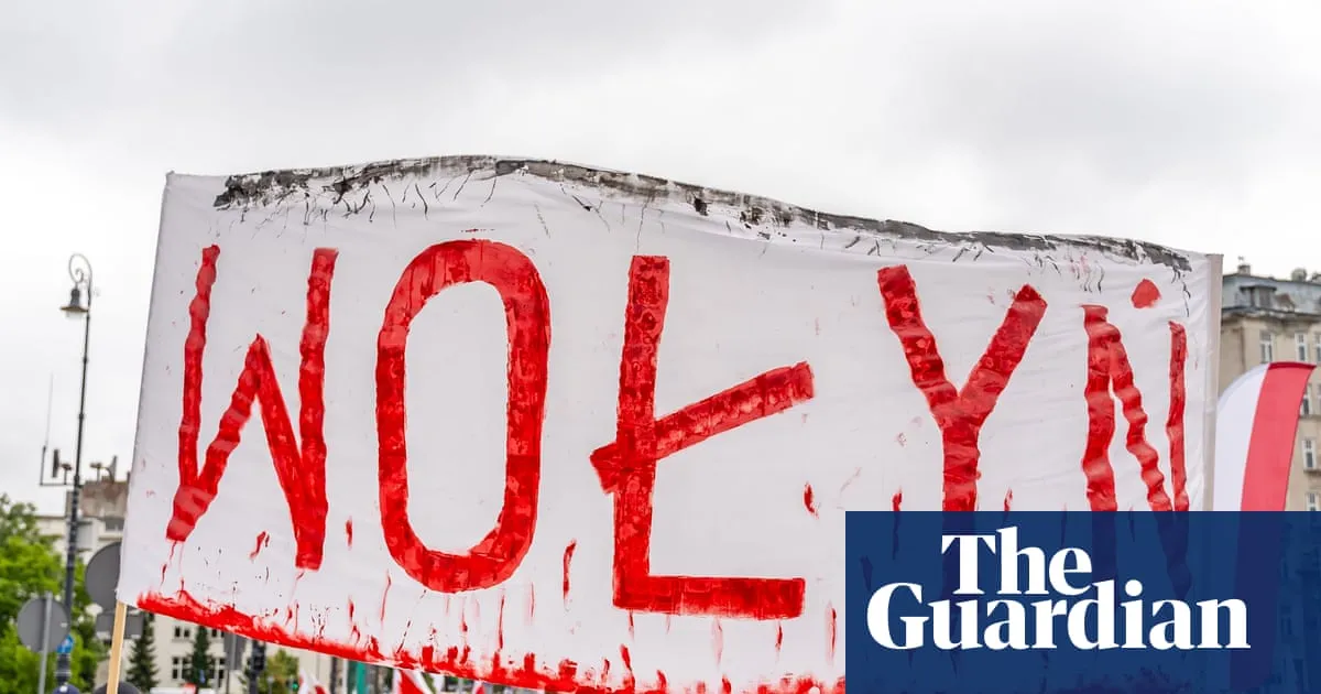 Polish-Ukrainian solidarity over Russian threat undermined by bitter historical dispute