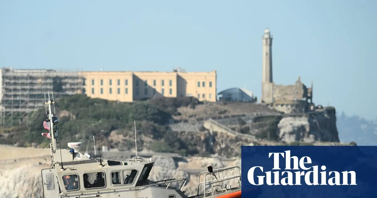 One person dead and two missing after boat sinks near San Francisco’s Alcatraz Island