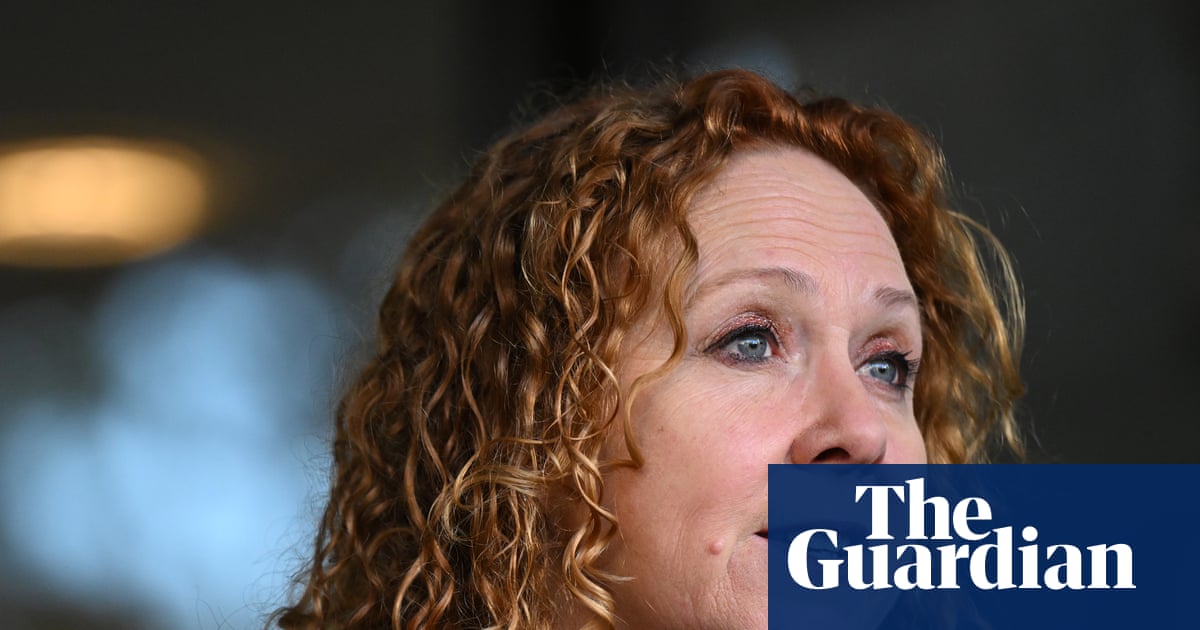 Minister breaks ranks with Victorian premier by calling for explanation for alleged wrongdoing on project