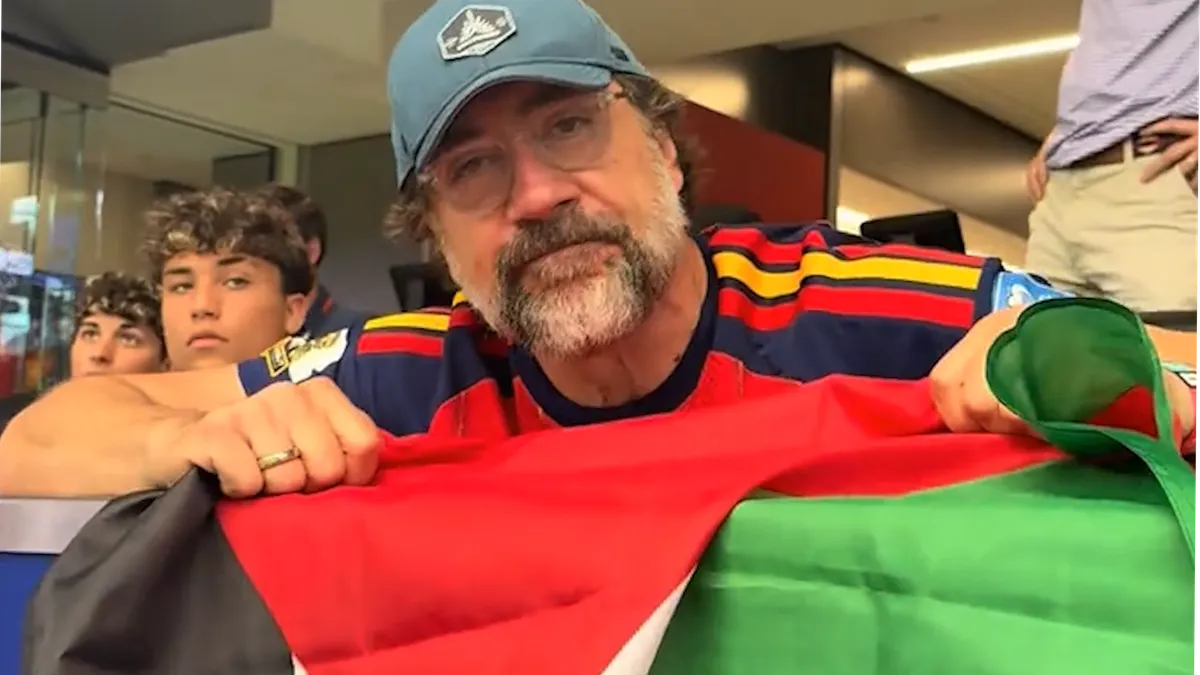 Spain’s Oscar-winning actor raises Palestine flag at World Cup match