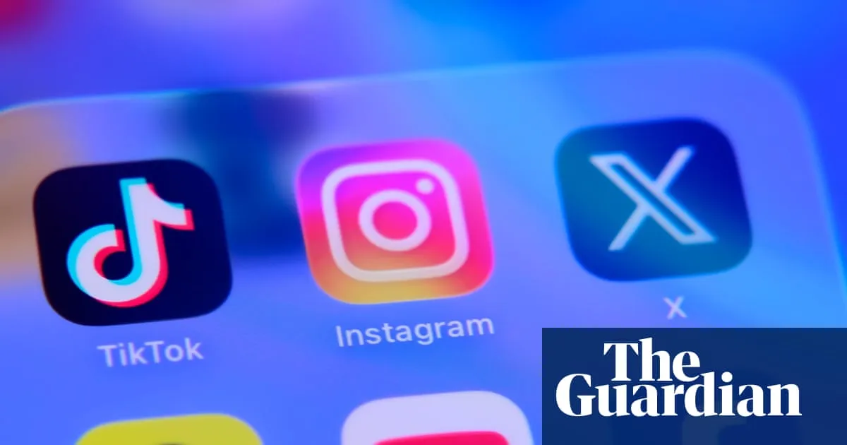 Social media curfew for teens: is it pointless? – The Latest