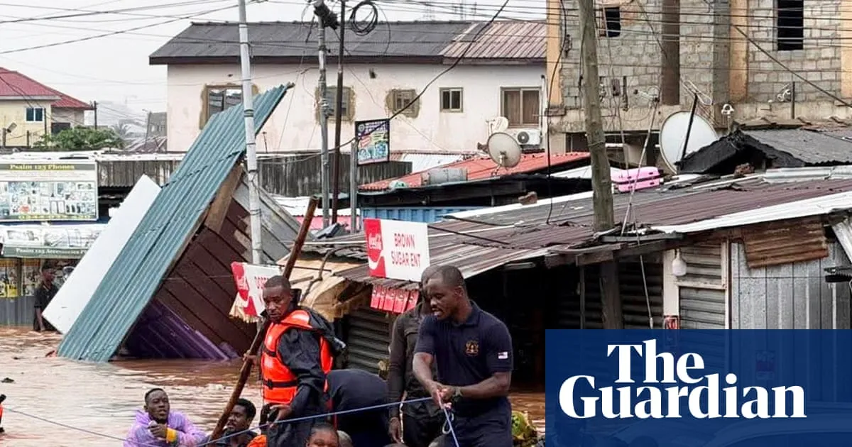 How global heating supercharged floods in West Africa, displacing thousands