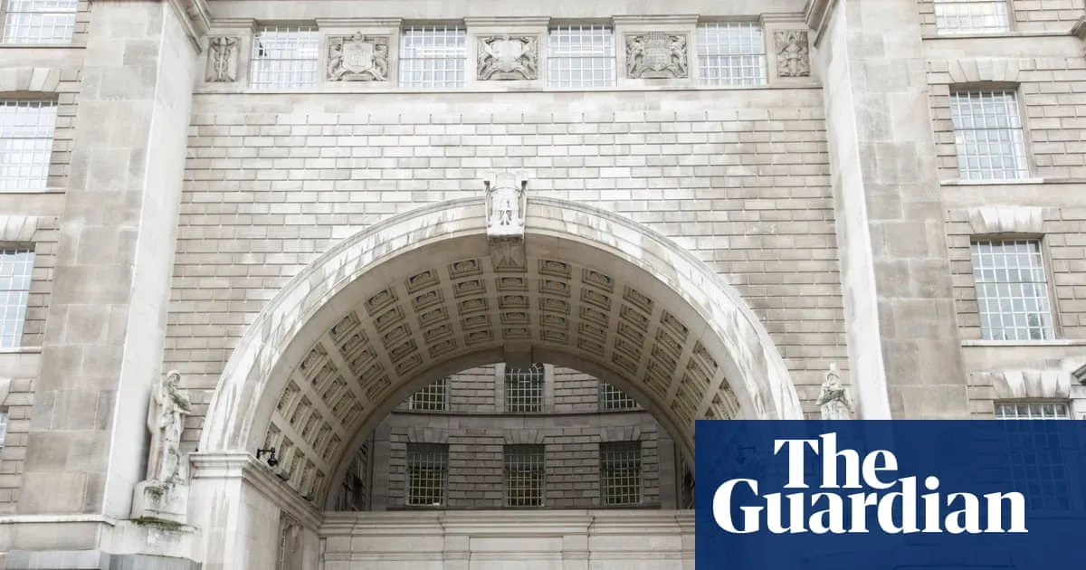 MI5 lied about relations with neo-Nazi informant, watchdog says