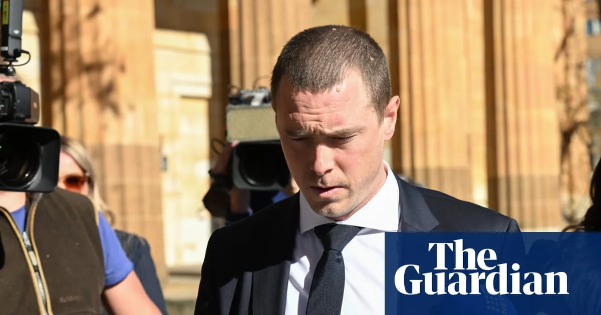 Cyclist Rohan Dennis pleads guilty to driving with suspended licence after crash that killed wife