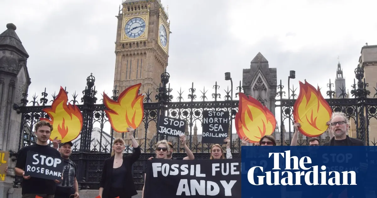 Jackdaw gasfield would create only 27 direct full-time jobs, documents show