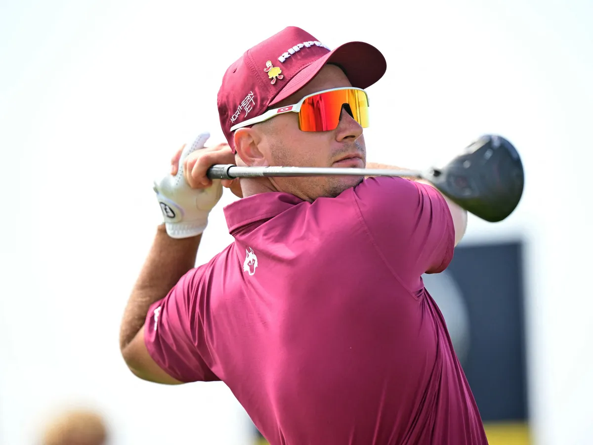 Herbert leads British Open golf, equals record lowest score at a Major
