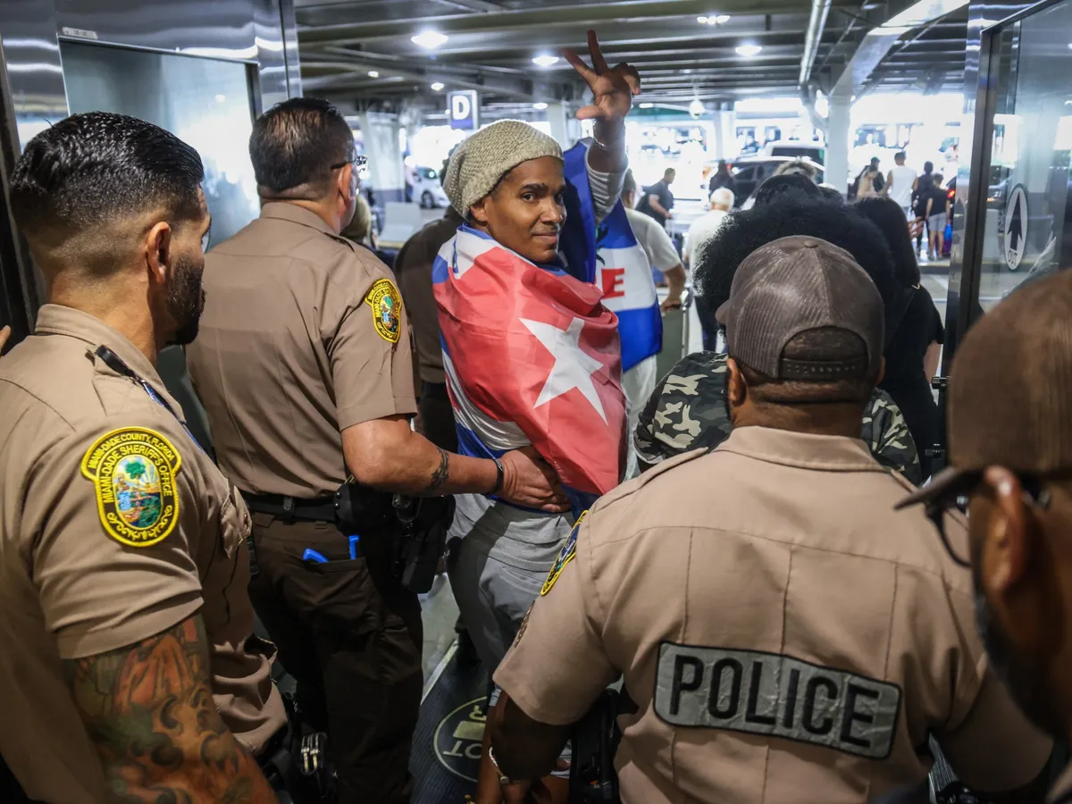 Exiled Cuban artist Otero Alcantara has arrived in US, Rubio confirms