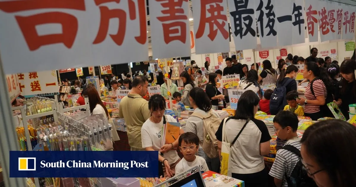 Browsers outnumber buyers at Hong Kong Book Fair as sales fall