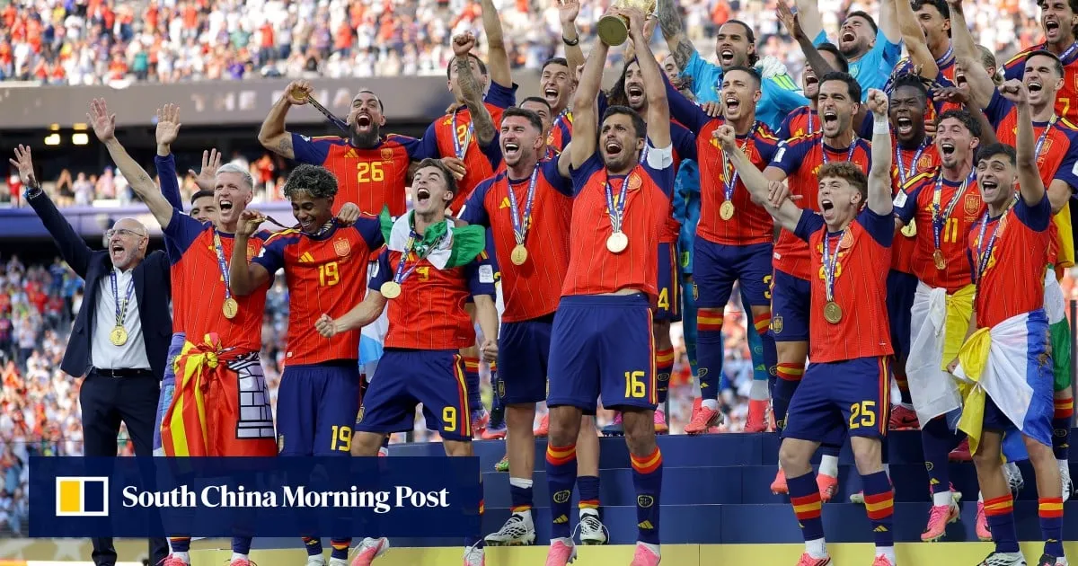 Hong Kong police arrest 991 in crackdown on illegal gambling during World Cup