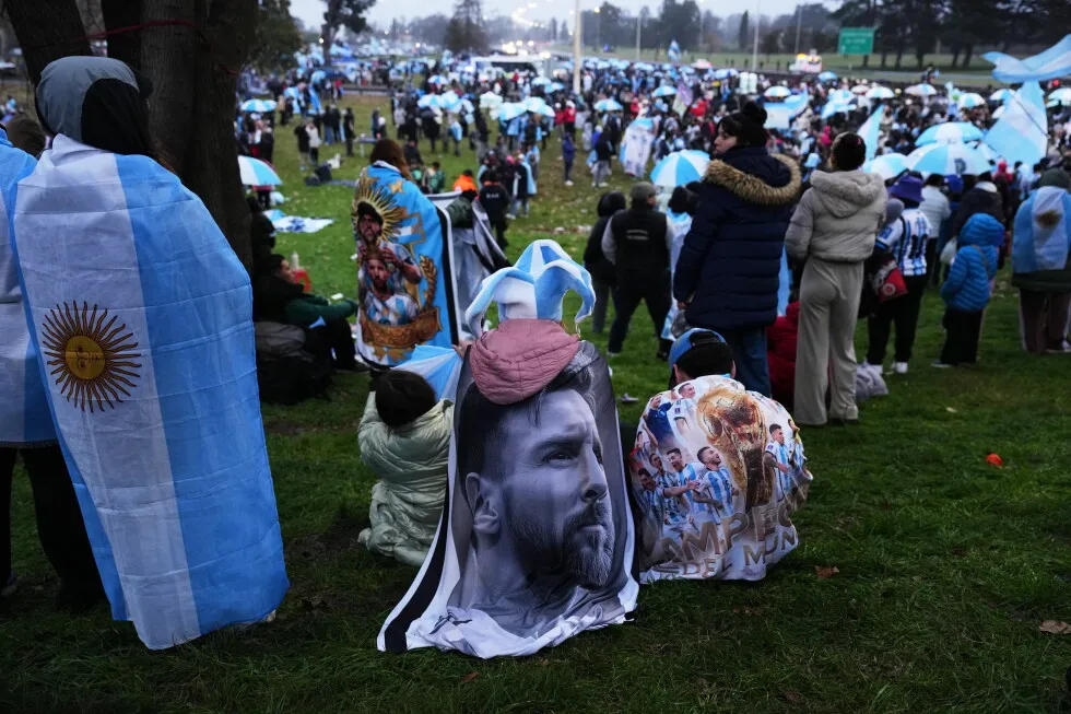 Messi returns to Argentina for rest after World Cup final loss to Spain