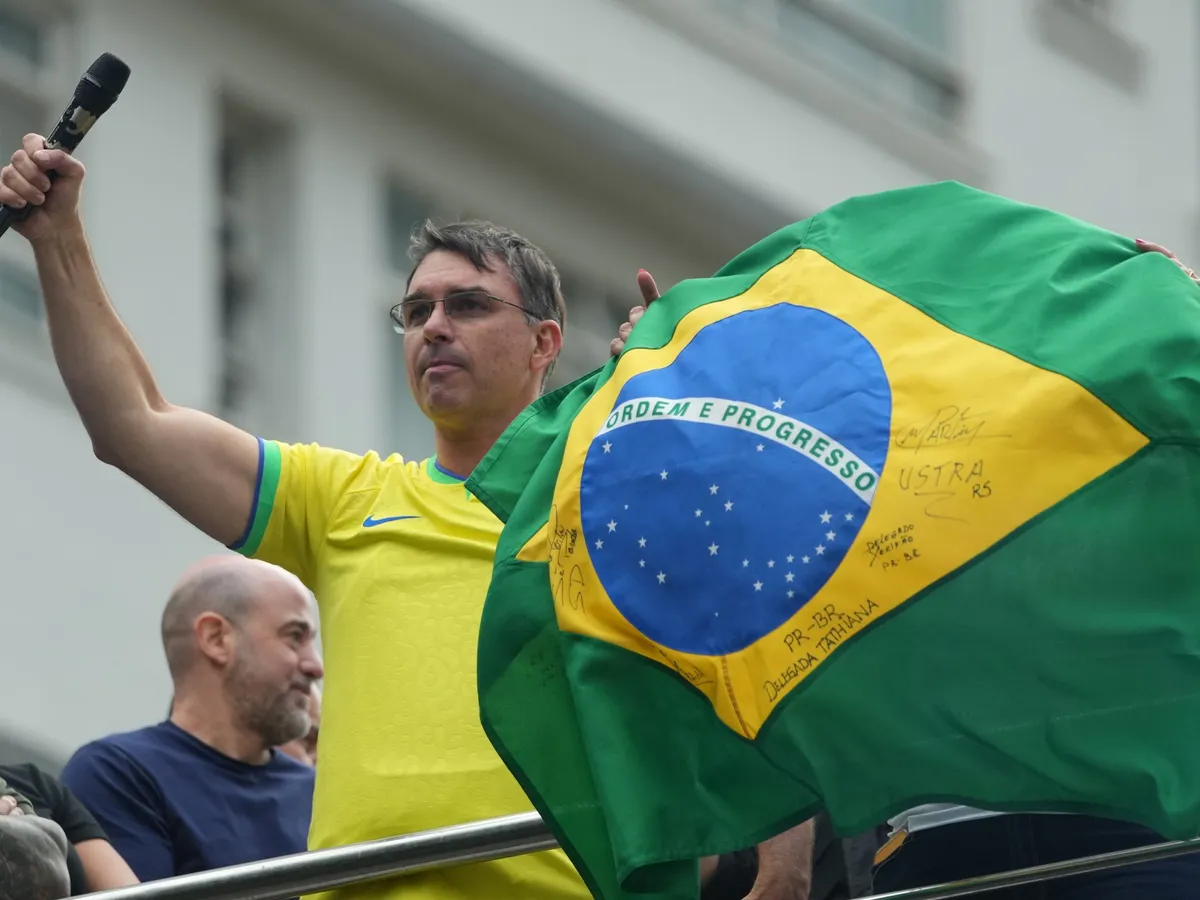 US tariffs ‘strengthen’ Lula against Bolsonaro’s son in upcoming elections