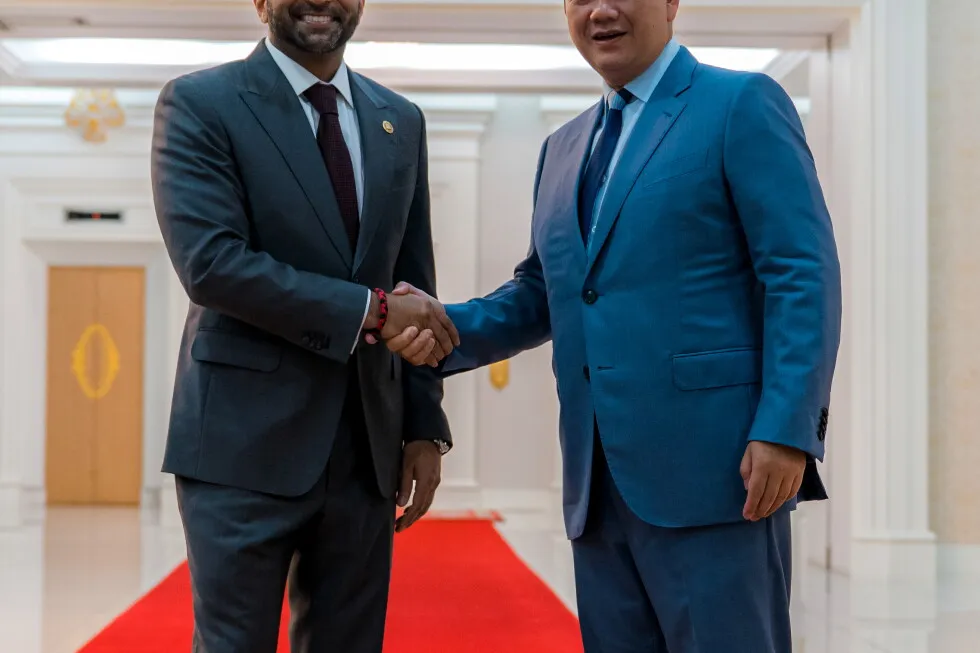 FBI chief hold talks in Cambodia over closer security cooperation to combat online scam crimes