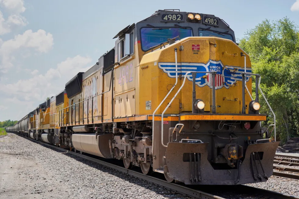 Union Pacific picks up Canadian National’s support for its plan to acquire Norfolk Southern railroad