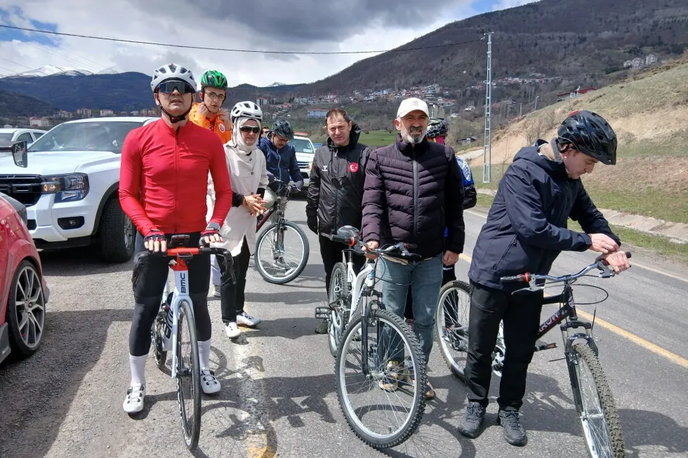 A Turkish governor is sacked over photos in snug cycling shorts. Many want him reinstated