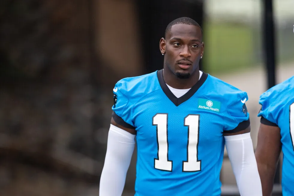Panthers OLB Nic Scourton carted off the field with right knee injury on Day 1 of training camp