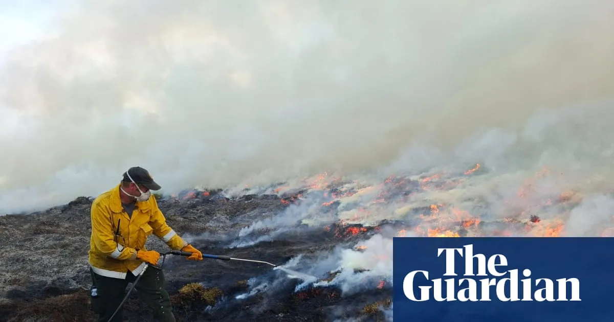 Entire Cairngorms village evacuated as raging wildfire nears