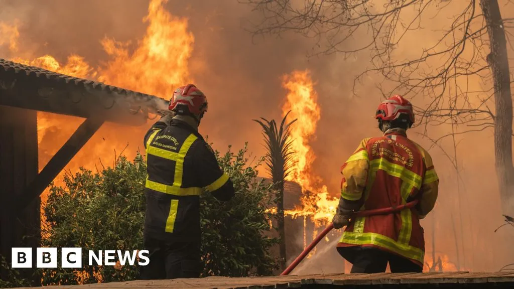 More than 250,000 flee wildfires in France and Spain