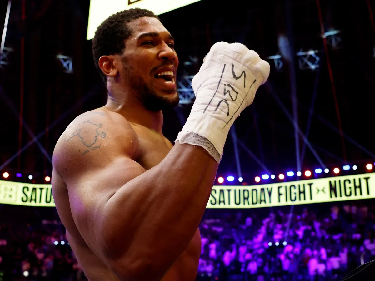 Joshua comes back twice to knock out Prenga and set up Fury showdown