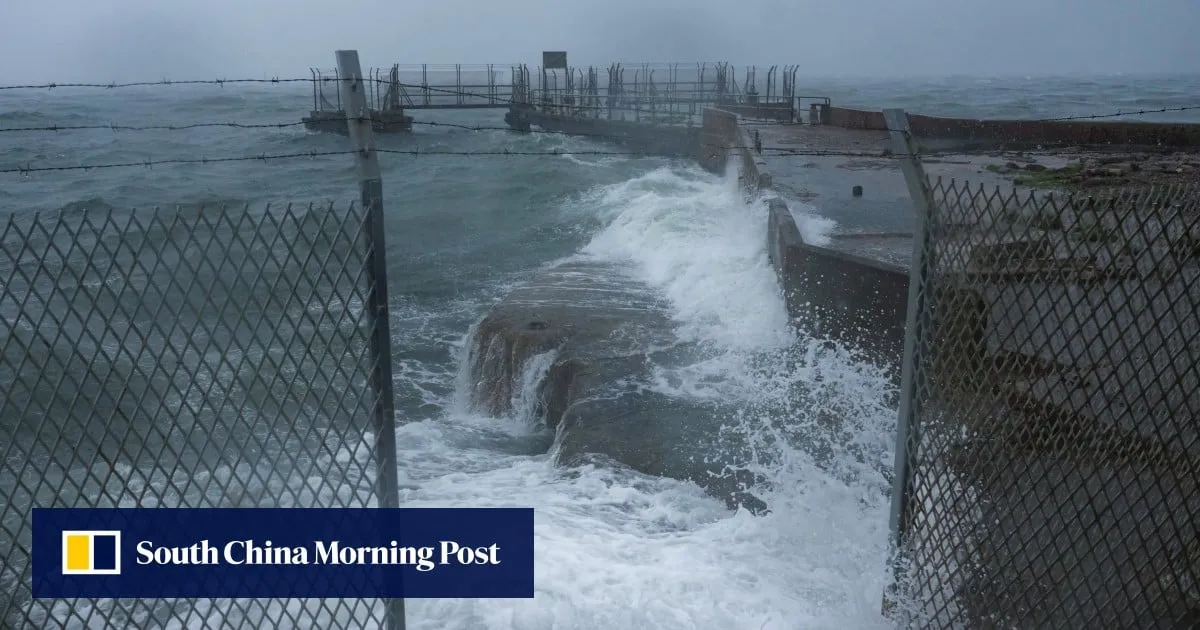 Noul, third-closest typhoon to Hong Kong since 2000, causes minor damage to city