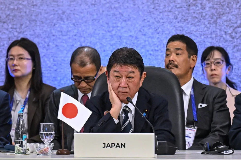 China and Japan differ on whether their foreign ministers spoke last week at ASEAN