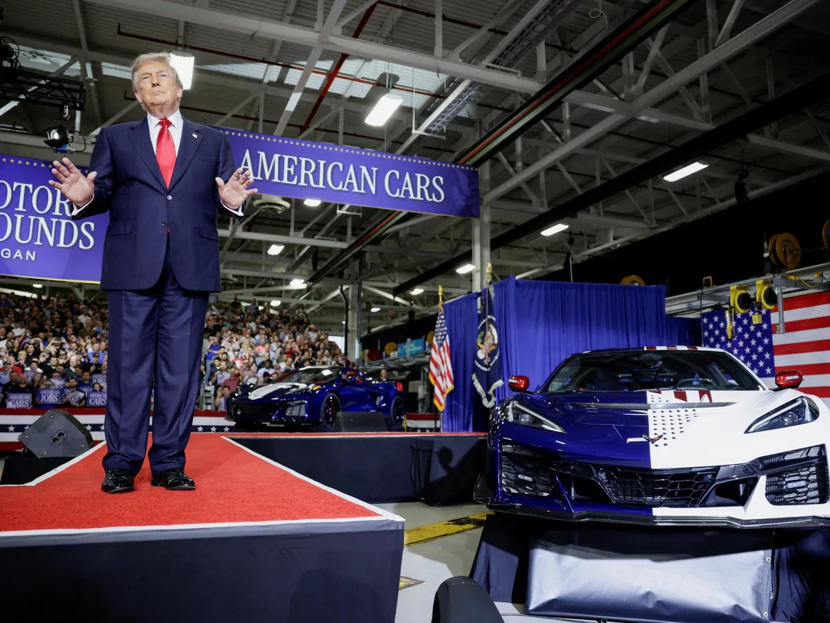 Trump takes economic message to Michigan amid dwindling popularity