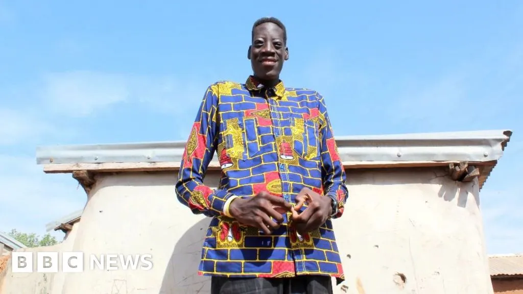 Ghana mourns its tallest man - a 'generous and popular giant'