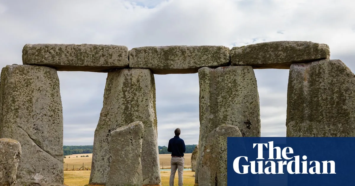Magic circle: Stonehenge offers lucky visitors 20 minutes alone in monument