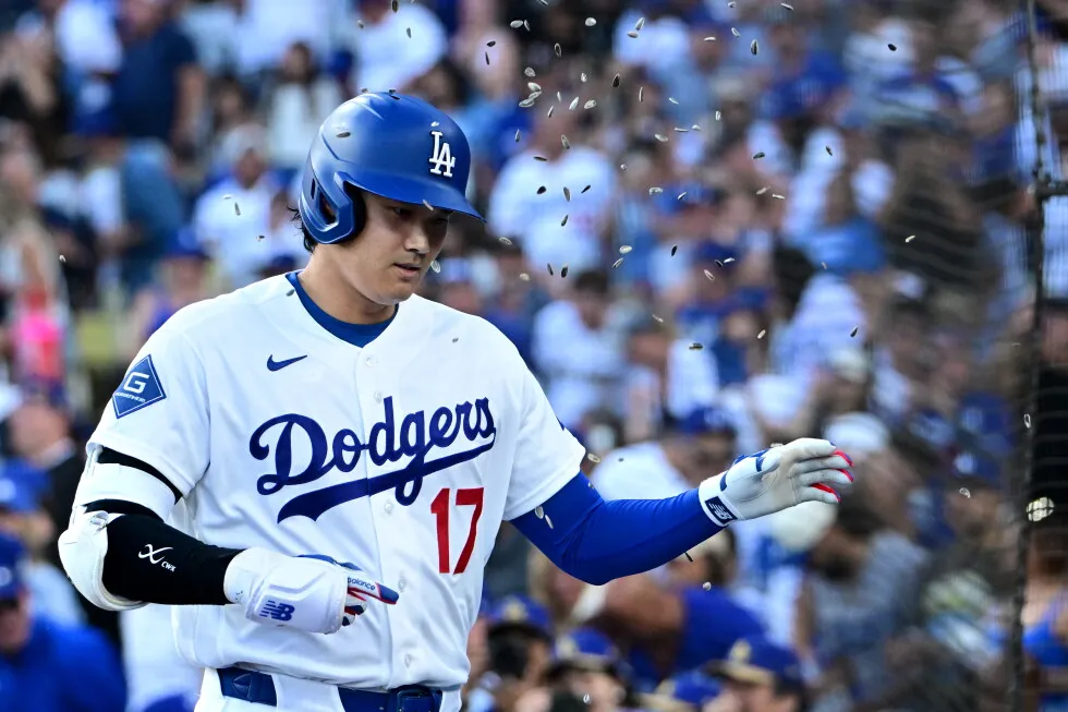 Ohtani’s bat stays hot, but his next bullpen session waits on 2 aching spots