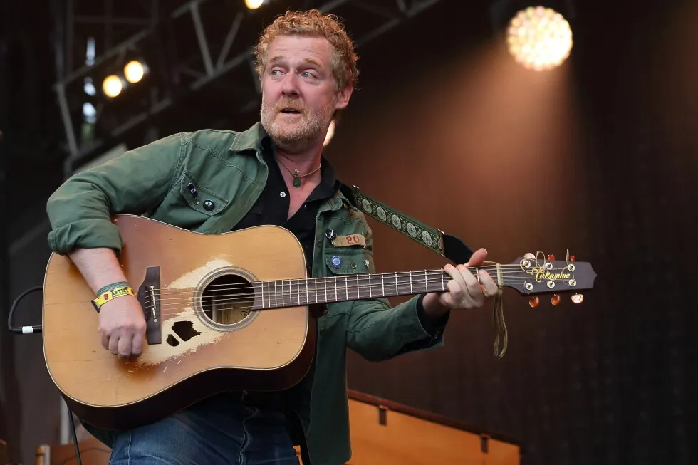 Oscar-winning Irish singer-songwriter Glen Hansard dies in Dublin motorcycle crash
