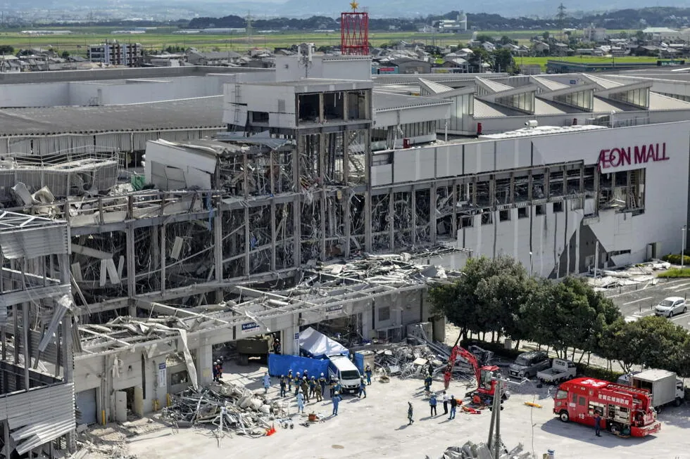 Hope dwindles for rescue in southwestern Japan quake as death toll climbs to 23