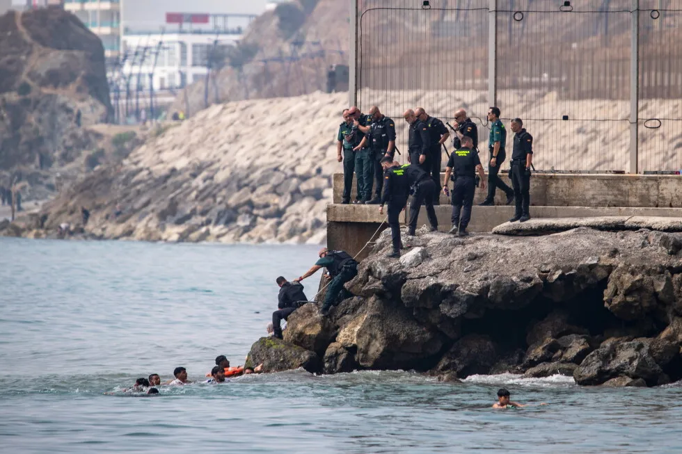 Ceuta asks Madrid to declare a national emergency as thousands cross into the Spanish territory