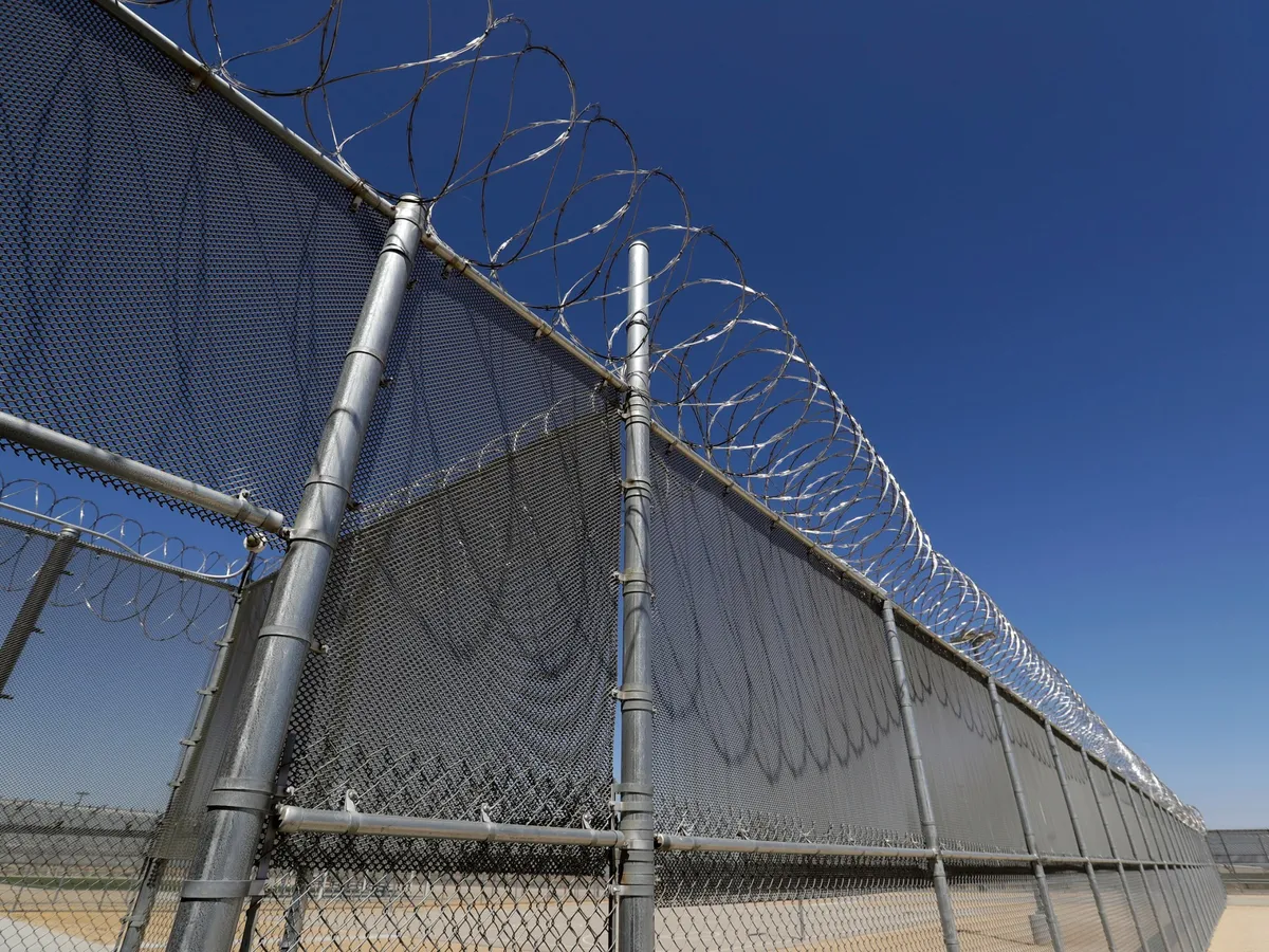 US appeals court rejects Trump expansion of mandatory migrant detention
