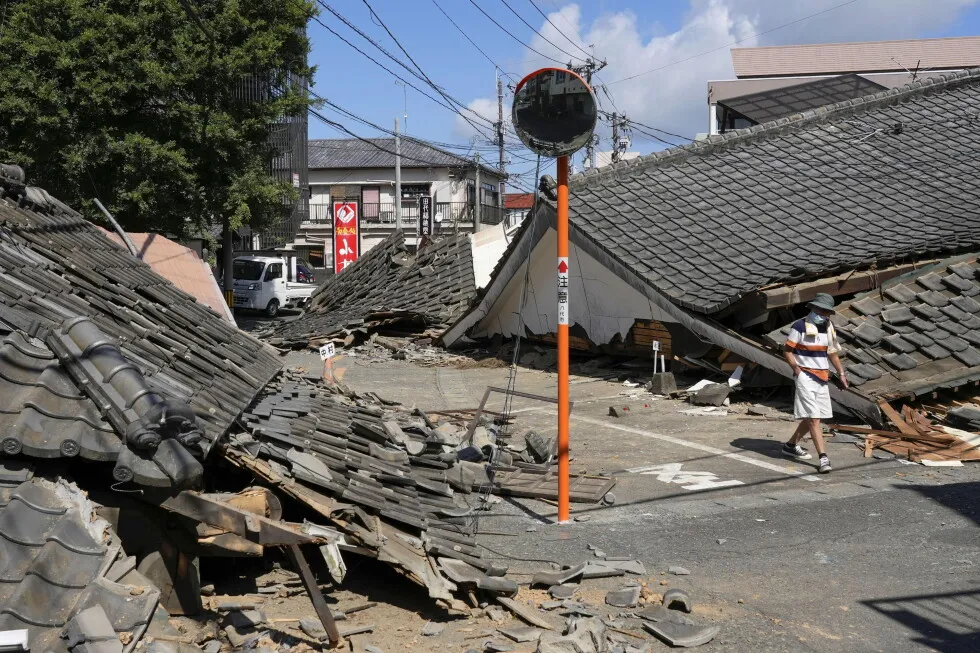 Death toll from southwestern Japan quake climbs to 34 as rescuers search damaged mall