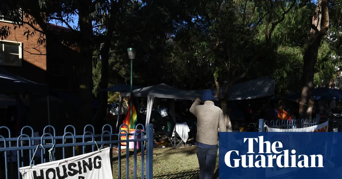 NSW should compensate elderly woman whose public housing was inundated with sewage, ombudsman finds
