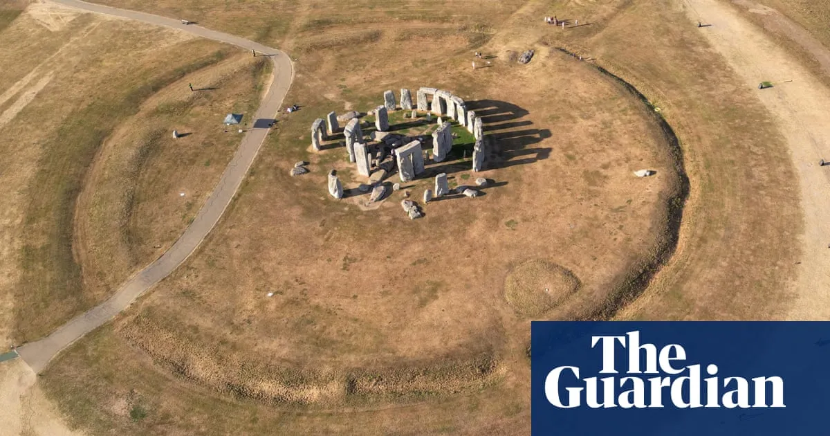 Relentless UK heatwaves turn ‘green and pleasant land’ brown