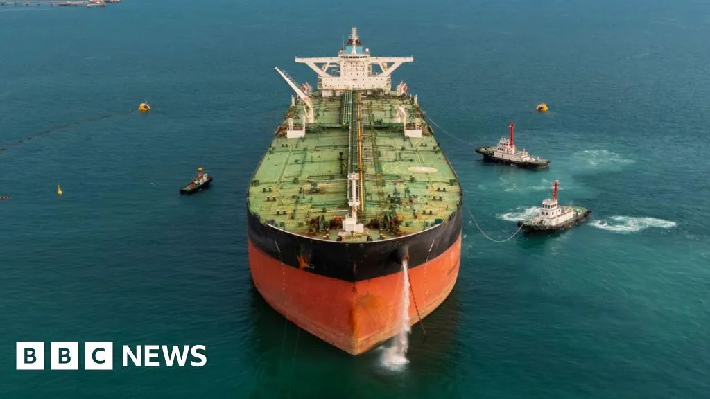 Threat to oil tankers in Middle East worst since start of Iran war, analysts say