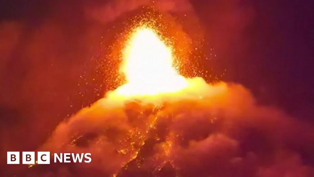 Guatemala volcano eruption sends lava spewing into the air